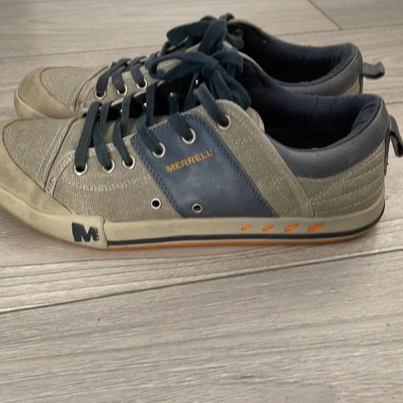 Merrelll,gently used - Picture 2 of 3